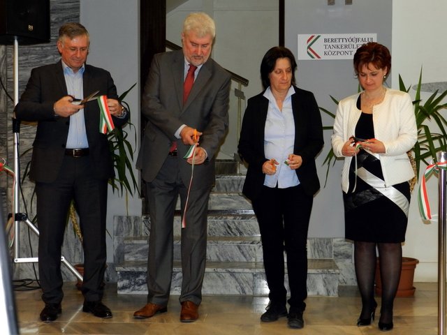 Berettyóújfalui Tankerületi Központ székhelyének átadása 13